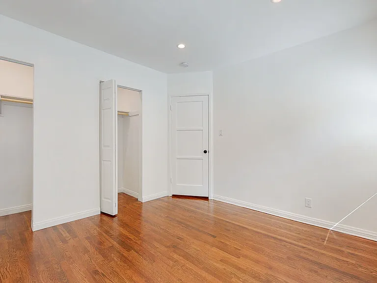 3368 Rowena Ave — Photo 16