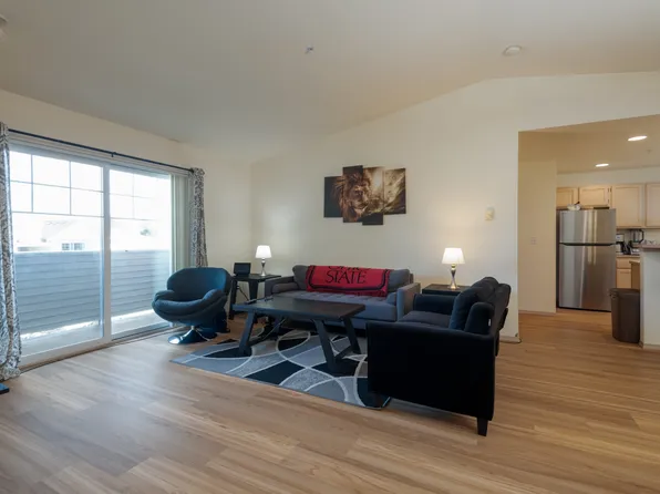 1001 W Casino Rd APT F303, Everett, WA 98204