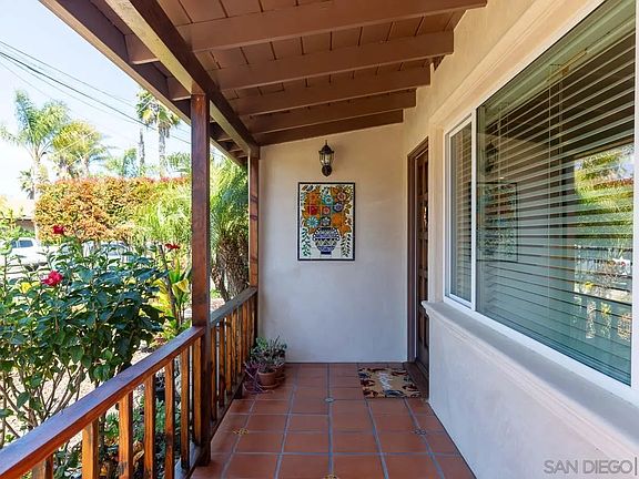 4th image of 3851 Hiawatha Way