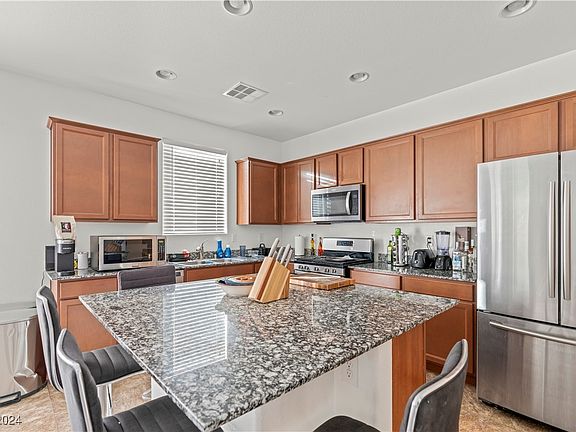 4th image of 5805 Petrified Tree Ln