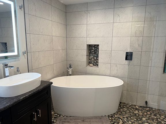3rd image of 26 Evergreen Dr