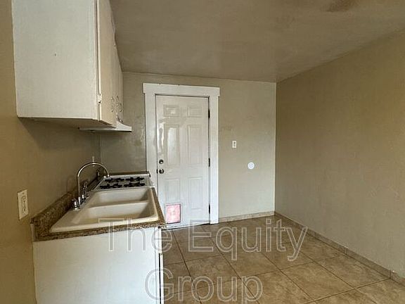 3rd image of 1205 N Willis St APT C