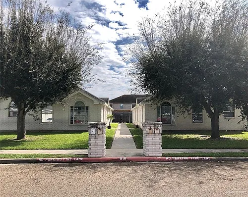 816 N Cross Ln #1 Photo 1