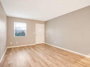 3895 Heatherglen Dr, Columbus, OH 43221