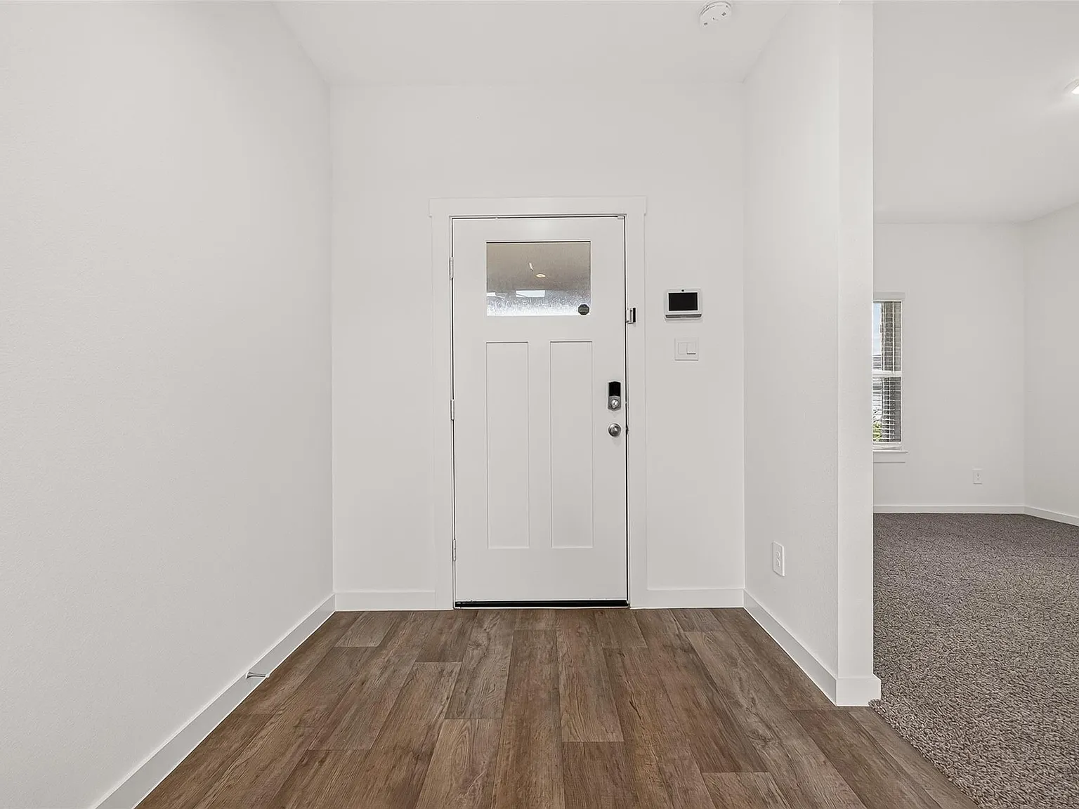 4 bed, 2.5 bath, 2456 sqft, $2,650 — Photo 4
