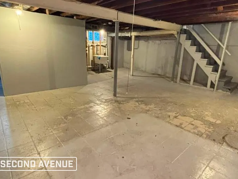 8925 S Laflin St — Photo 17