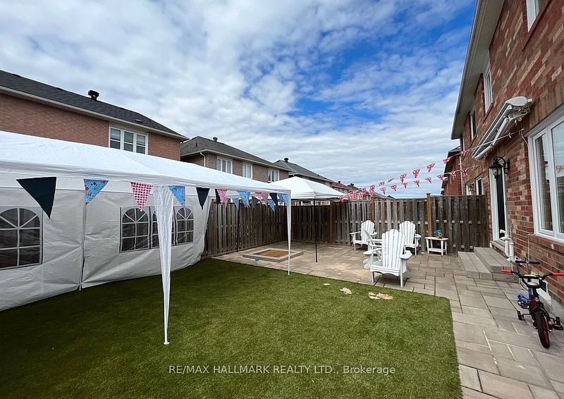 Toronto House for rent - 4 Bedrooms — photo 31