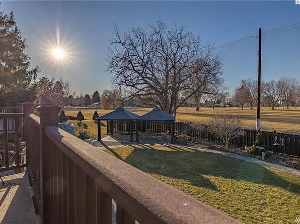 826 S Skylark Way