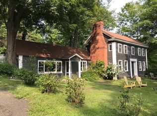 4 Chestnut Hill Rd, Leverett, MA 01054