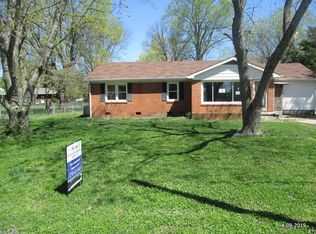 296 Fairview Dr, Hopkinsville, KY 42240