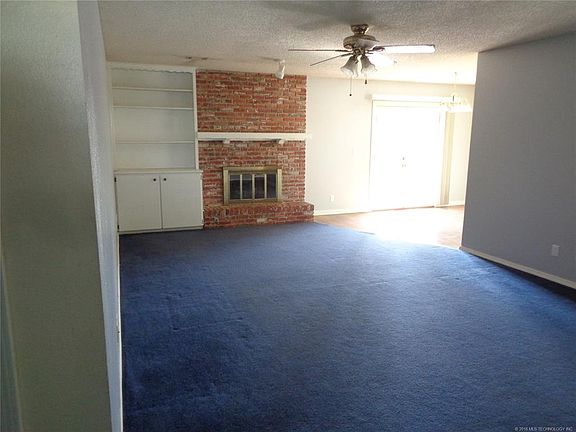 2nd image of 156 NE Cummings Ave
