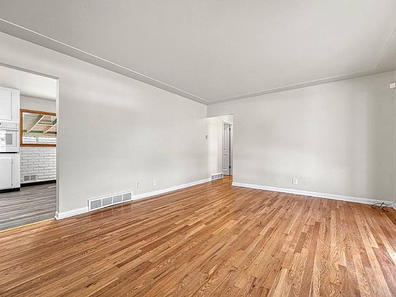 4th image of 980 W 72nd Ave