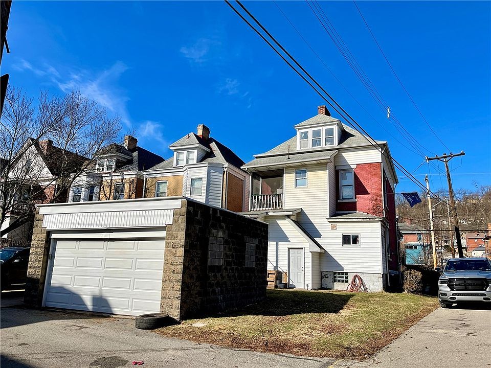 2nd image of 1036 Chislett St