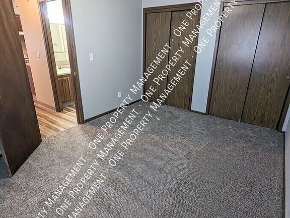 4th image of 4580 Tama St SE APT 3