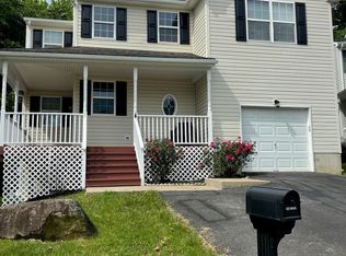 22 Victory Way, Upper Chichester, PA 19061