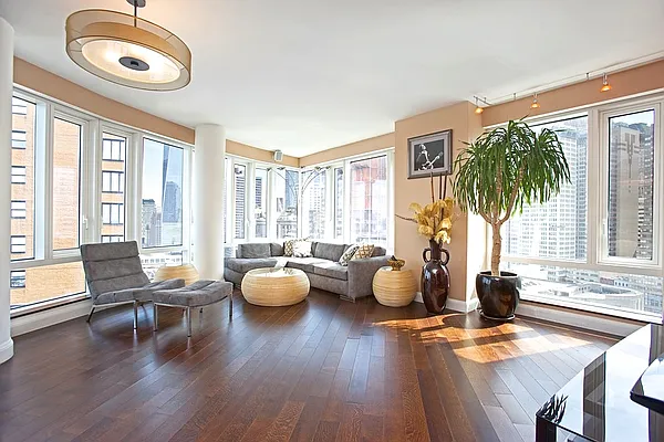 Sold by LG Fairmont Group | media 23