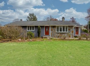 90 Westwood Ave, East Longmeadow, MA 01028
