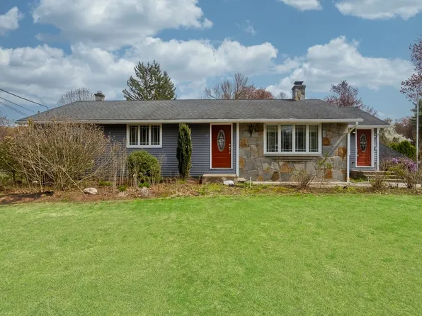 90 Westwood Ave, East Longmeadow, MA 01028