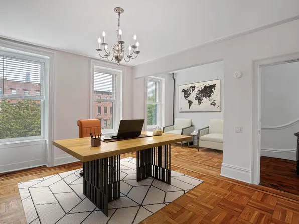 284 Carroll Street image 14 of 19