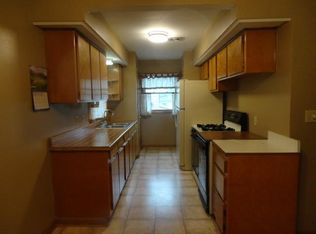 1891 Mathews Rd, Poland, OH 44514