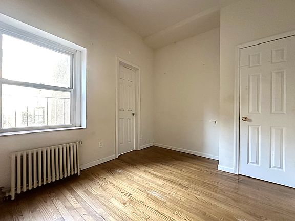 3rd image of 535 E 87th St #3A