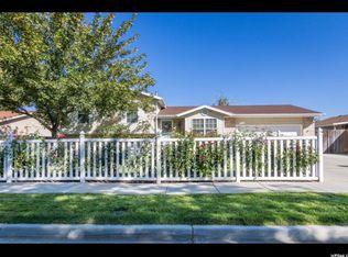 389 E Wyandotte Ave, Sandy, UT 84070