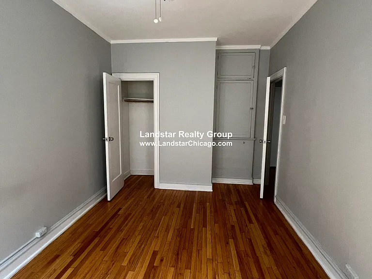 1363 W Estes Ave #1T — Photo 9
