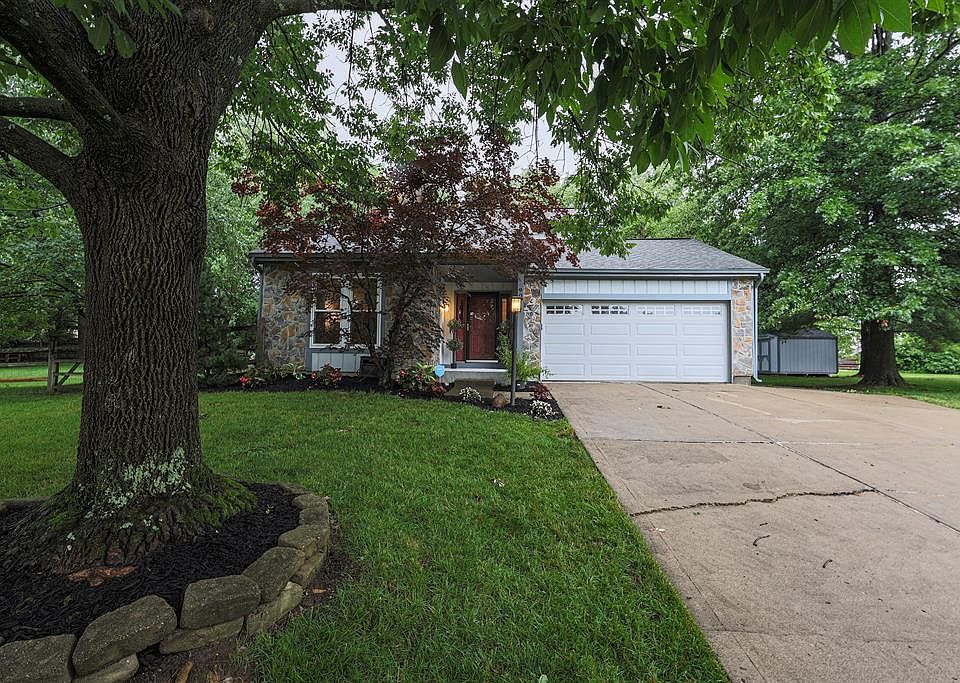 1st image of 9041 Fields Dr