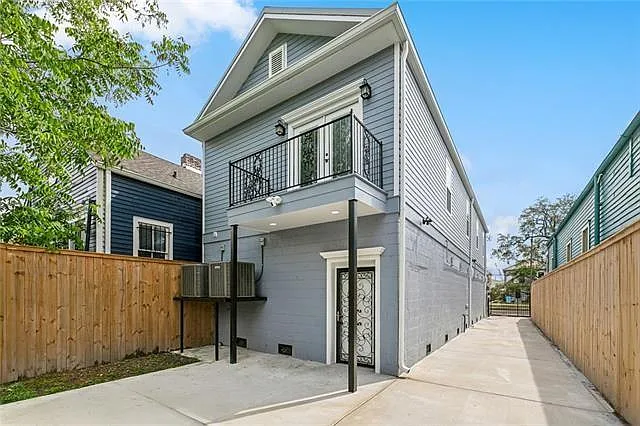 1928 Franklin Ave — Photo 15