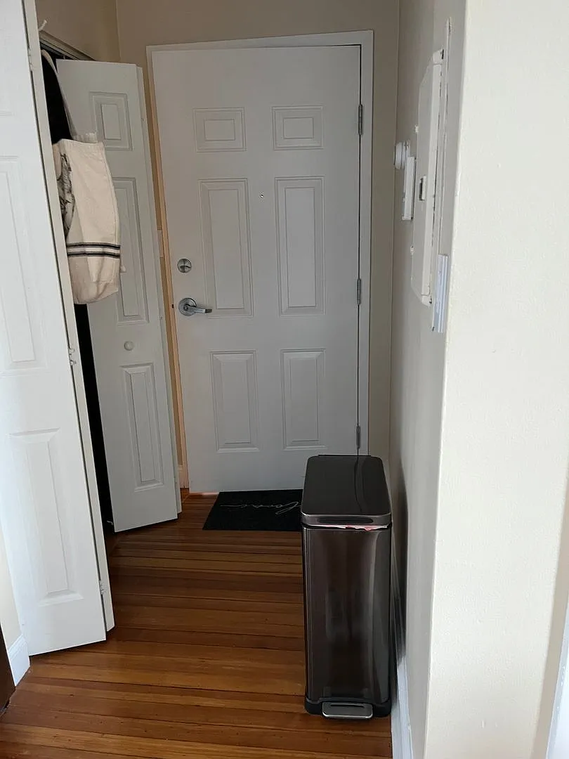 928 Christian Street — Photo 3