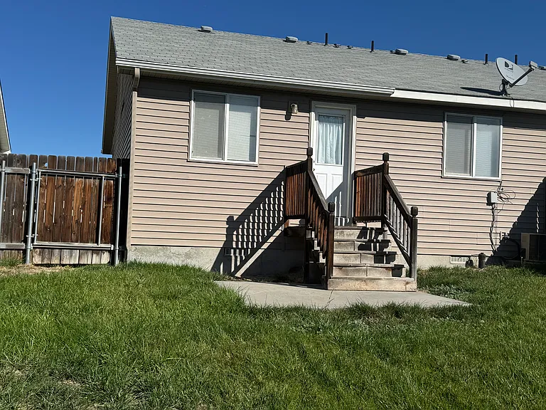 1397 Rockridge St #1397 — Photo 25