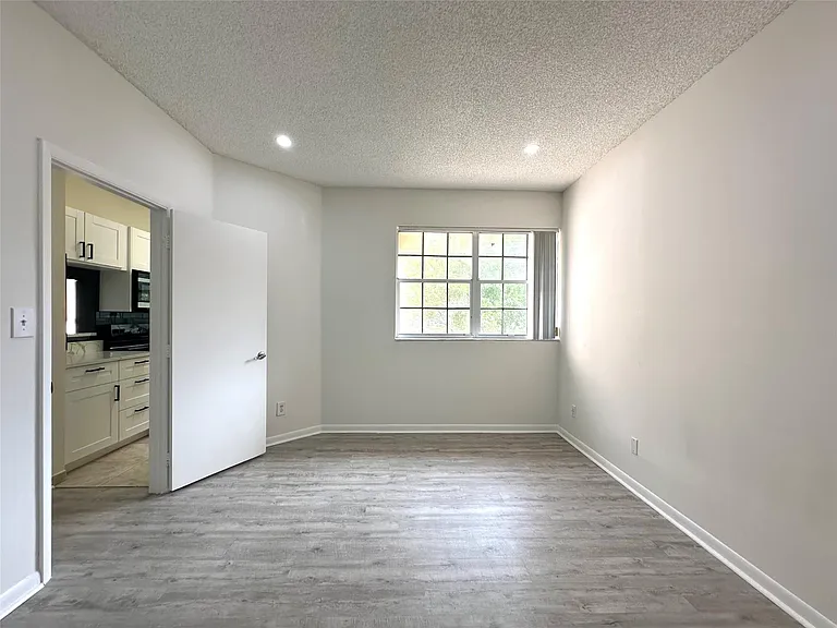 641 Cypress Lake Blvd #K18 — Photo 17