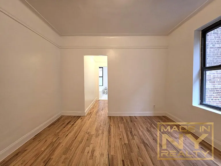 45-14 39th Pl #B1 — Photo 5