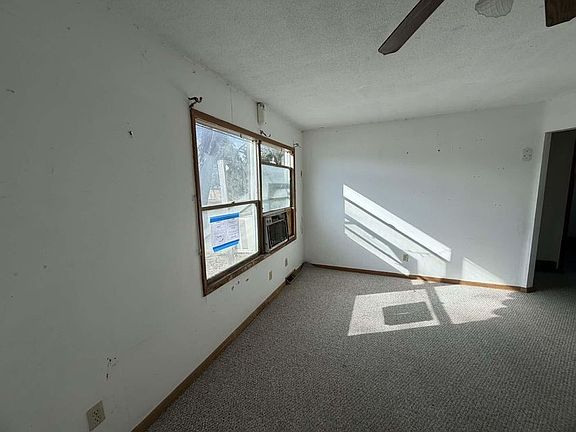 5th image of 2608 Taft St