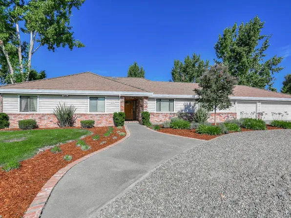 8718 Dillard Rd, Wilton, CA 95693