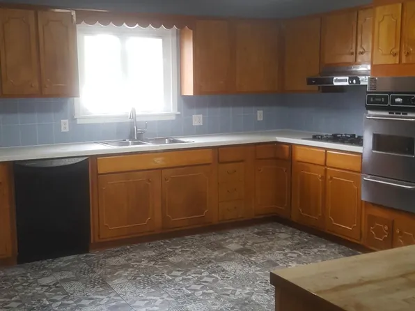 89 Pierce St, Buffalo, NY 14206