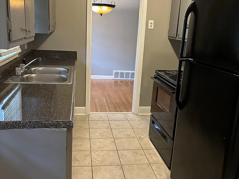 4923 Parkside Ave — Photo 5