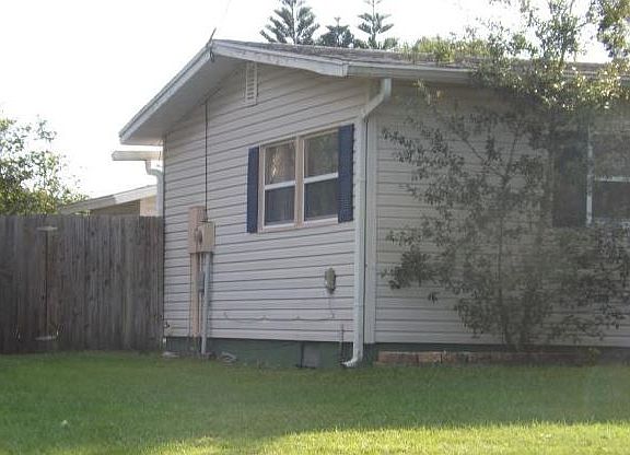 2nd image of 6084 Lake Lizzie Dr