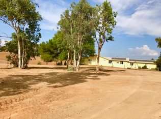 975 Johnson Ln, Ramona, CA 92065