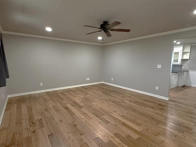 10150 FM 619 — Photo 15