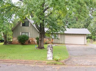 6006 Rickwood Dr NW, Huntsville, AL 35810