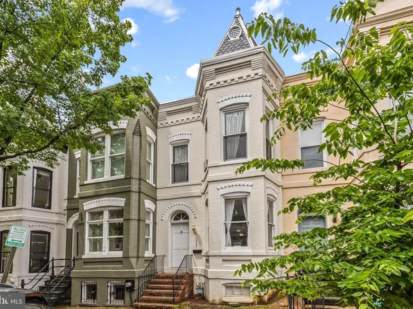 1328 35th St NW, Washington, DC 20007