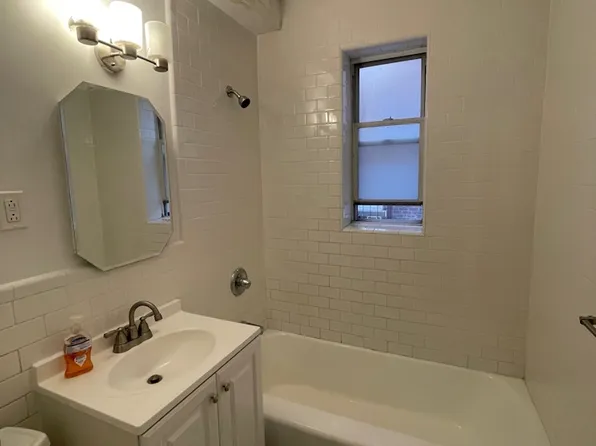 915 East 17th Street image 15 of 15