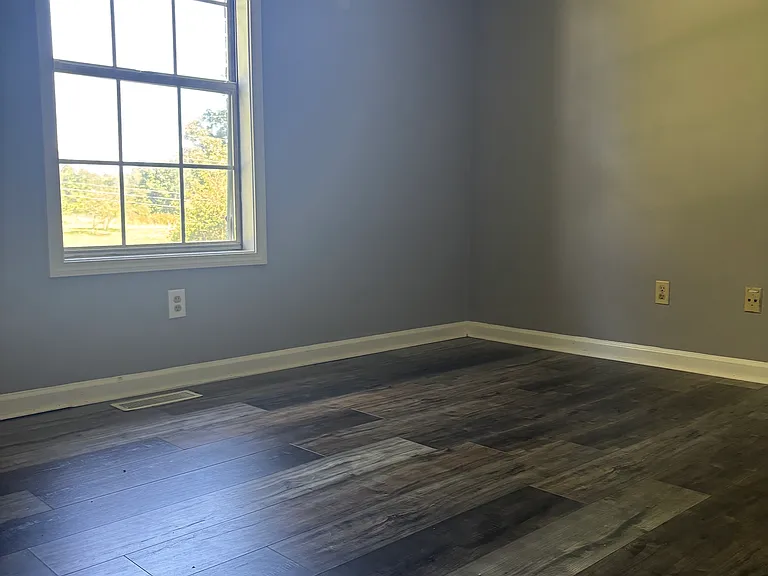 2518 Vick Ln — Photo 6