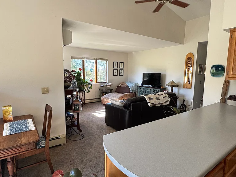 8818 Reed Hill Rd #1 — Photo 4