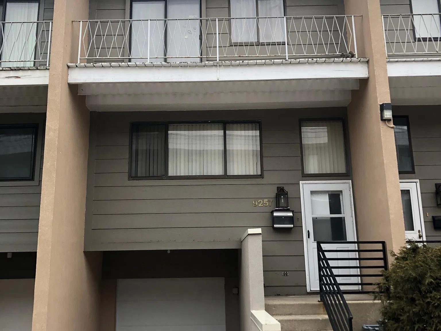 3 bed, 2.5 bath, $2,900 — Photo 1
