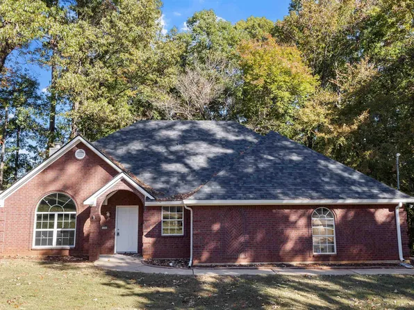 1303 Blueridge Pkwy, Longview, TX 75605
