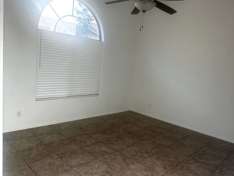 8352 W Vernon Ave — Photo 18