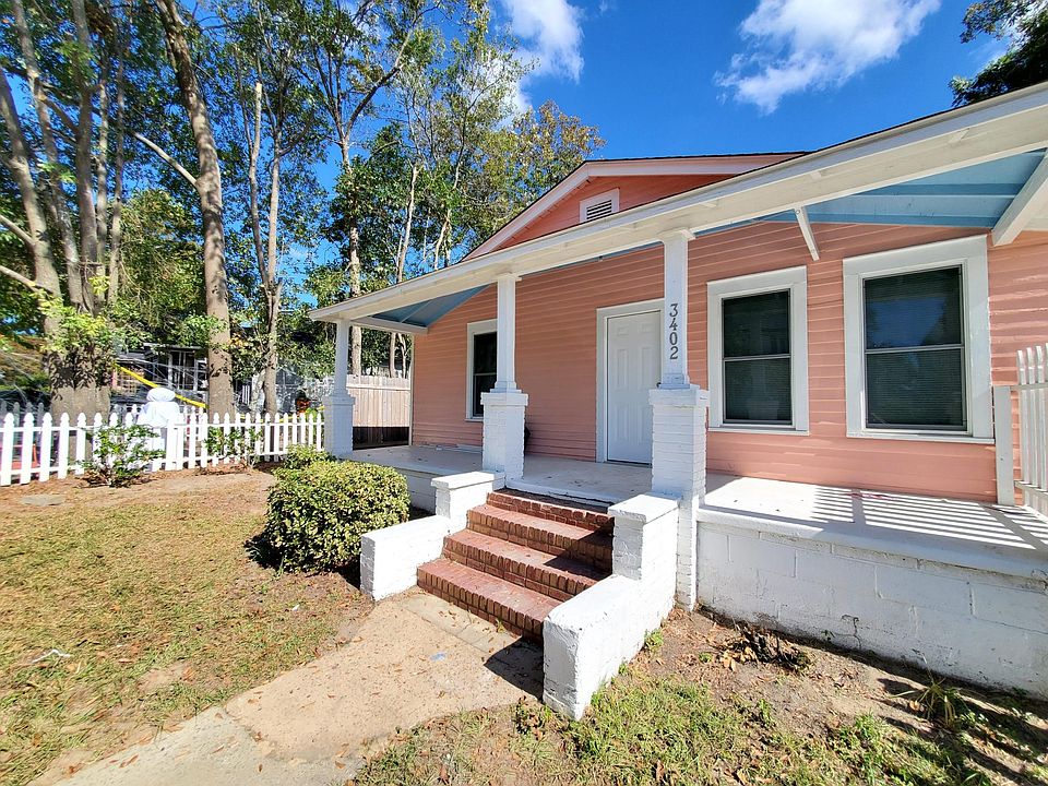 The Pink Cottage in Colonial Drive