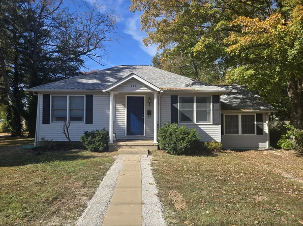 200 N Oakland Ave, Carbondale, IL 62901
